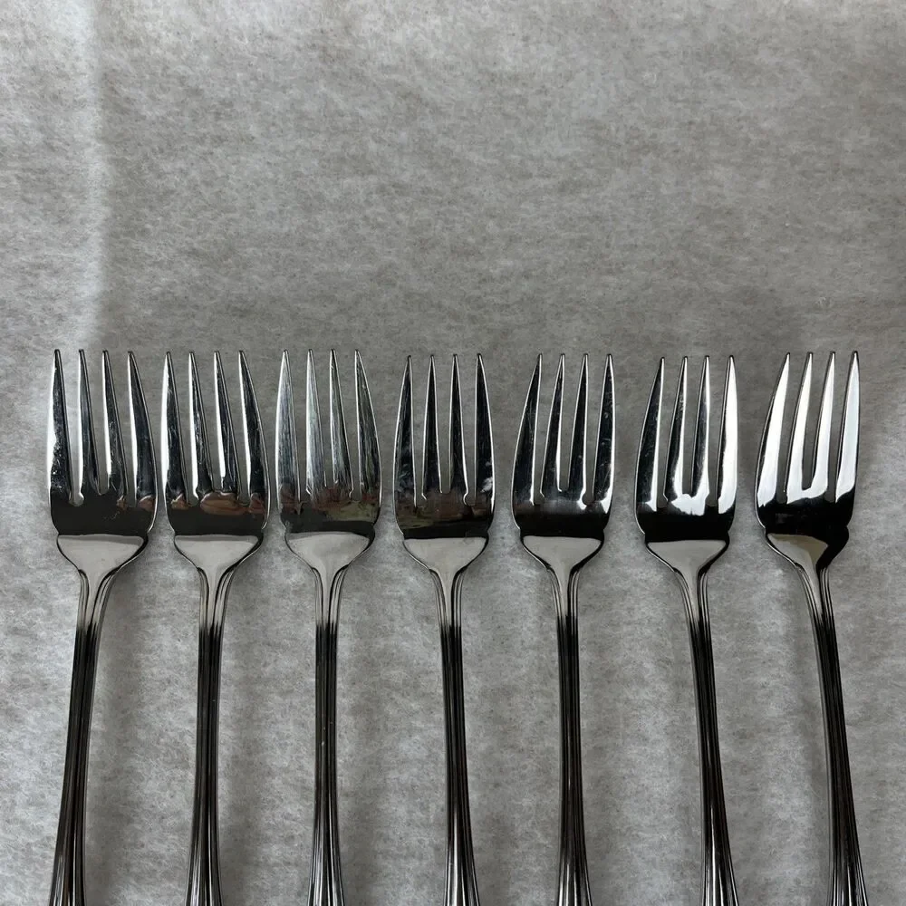 Lot Of 7 Pfaltzgraff MARGATE Dessert Salad Forks Stainless‎ Flatware